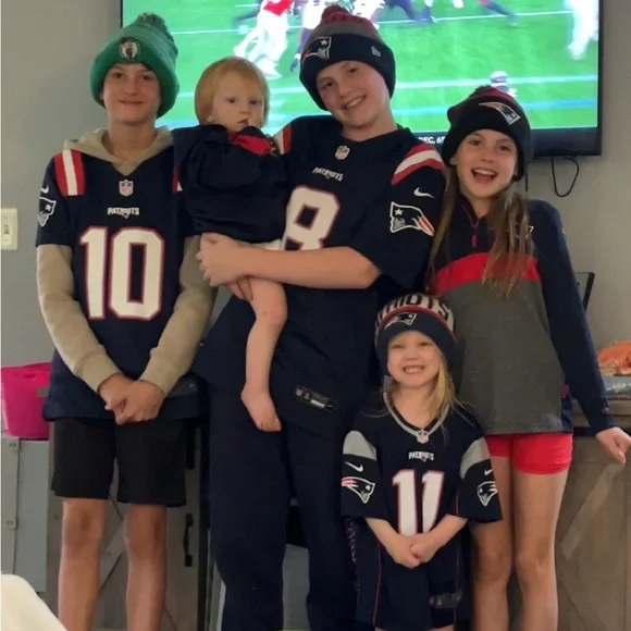 Rachael’s LIVE Show!! Come hang for CRAZY deals!! - Picture 6 of 6